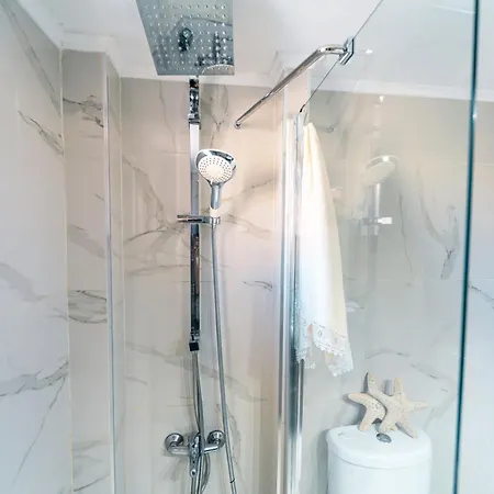 Luxury And Sunny 250 Mts From The Beach!! * Peraía