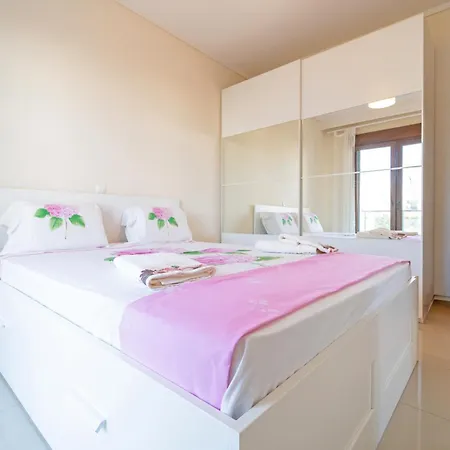 Luxury And Sunny 250 Mts From The Beach!! Apartman *
