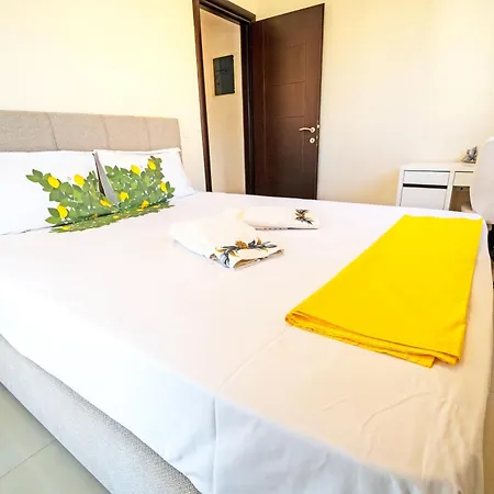 Luxury And Sunny 250 Mts From The Beach!! * Peraía