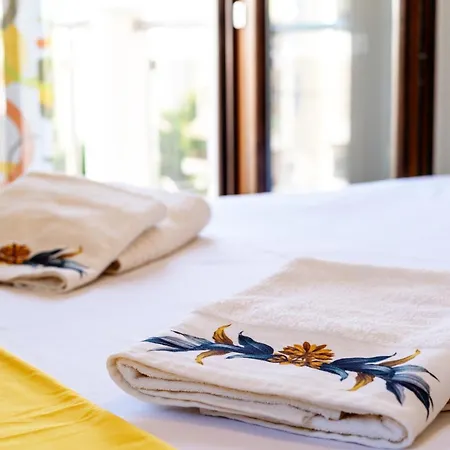 Luxury And Sunny 250 Mts From The Beach!! Peraía