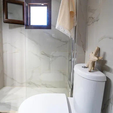 Luxury And Sunny 250 Mts From The Beach!! * Peraía