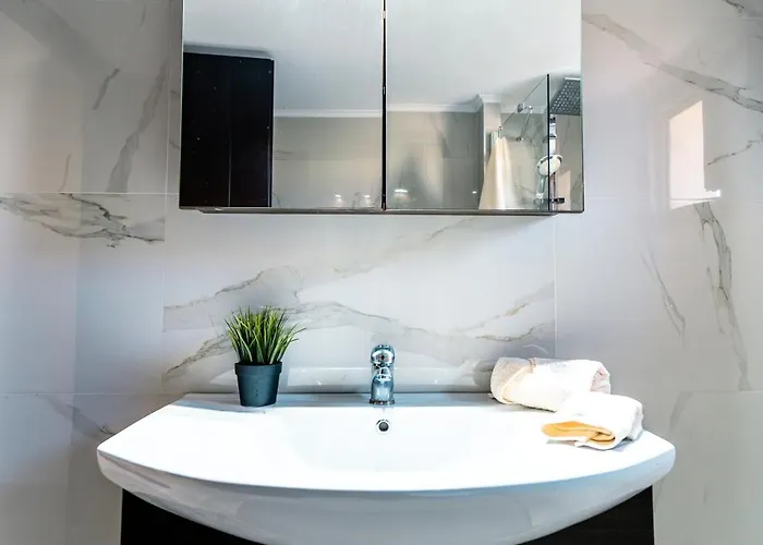 Luxury And Sunny 250 Mts From The Beach!! 公寓 *