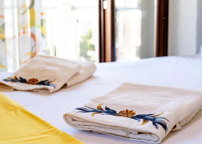Luxury And Sunny 250 Mts From The Beach!! Peraía